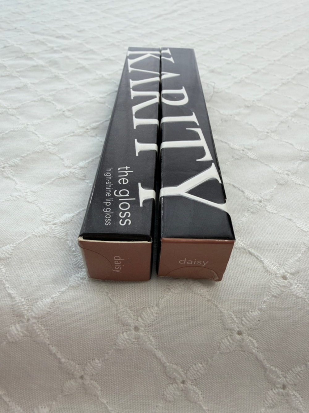 Karity Daisy The Gloss High-Shine Lip Gloss, Pack of 2, NWT, NLA